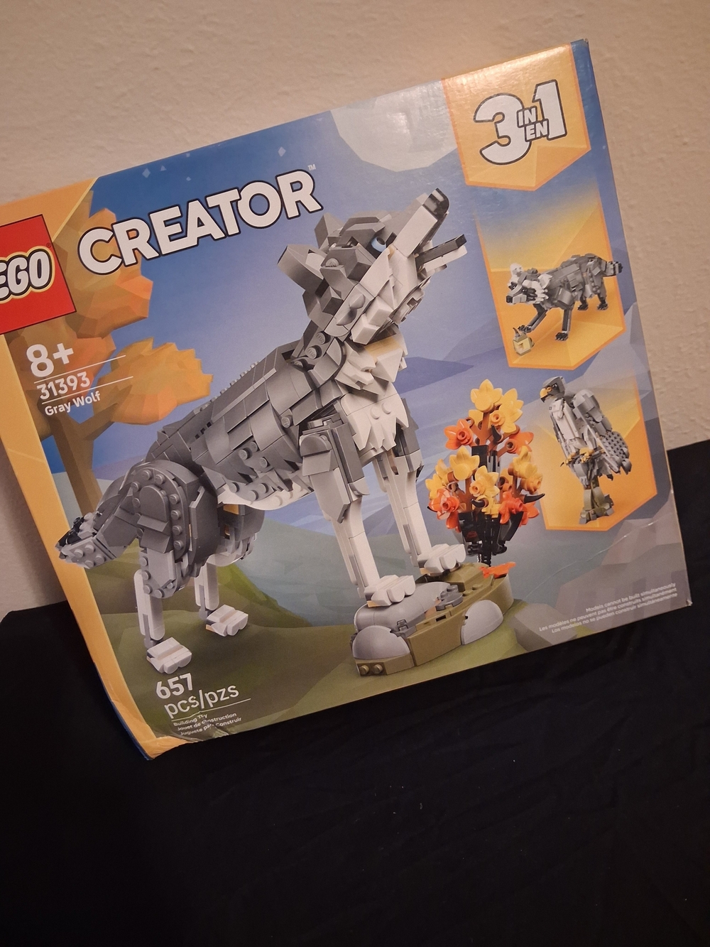 LEGO Creator Gray Wolf 3-in-1 Building Set - Gray, White, Tan